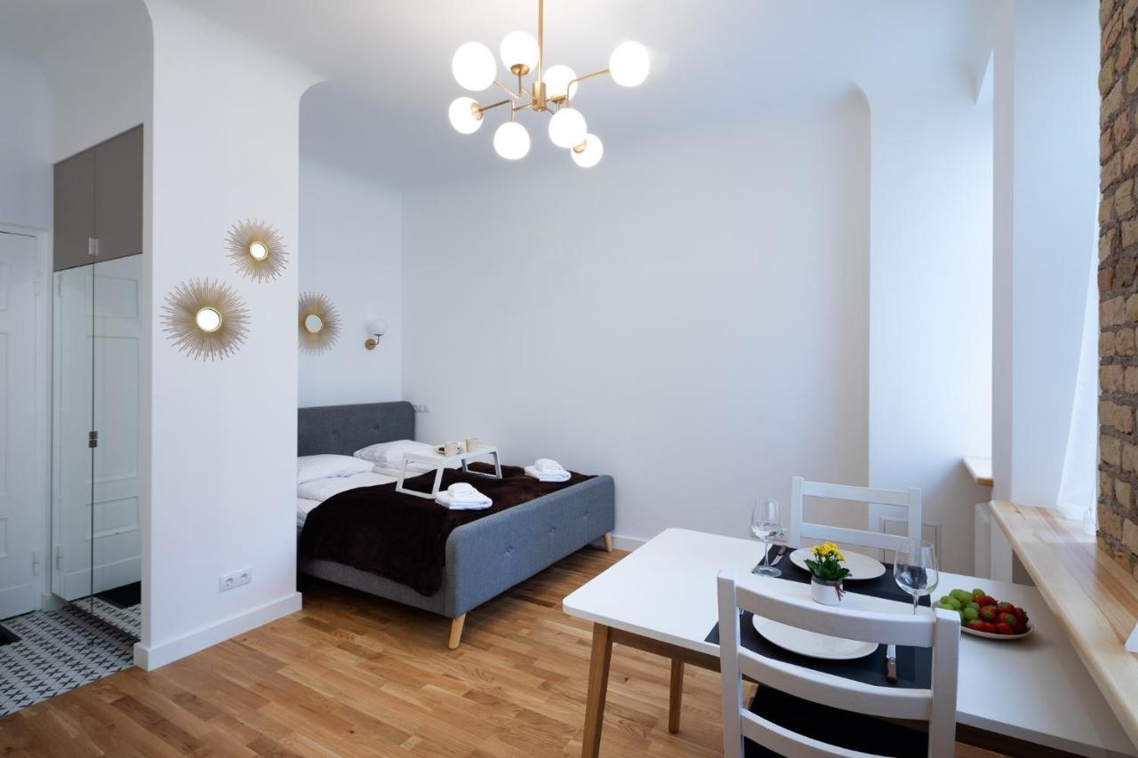Brivibas House Design Apartments In City Center Riga Exterior photo