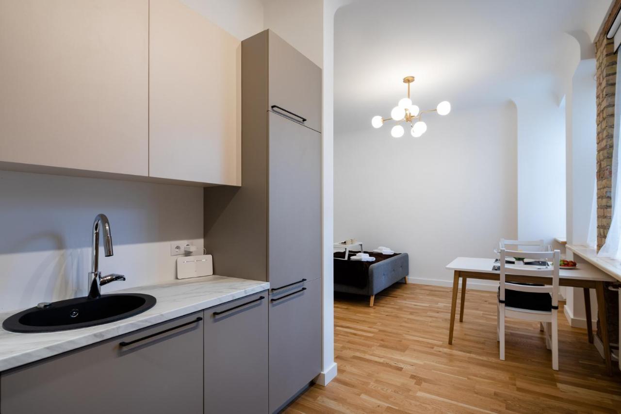 Brivibas House Design Apartments In City Center Riga Exterior photo