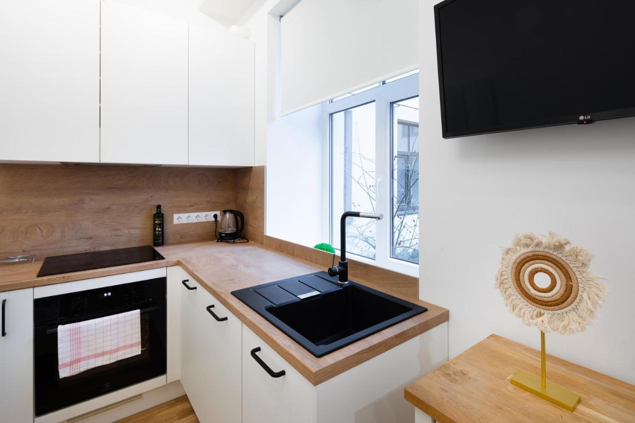 Brivibas House Design Apartments In City Center Riga Exterior photo