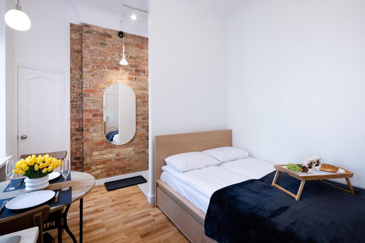 Brivibas House Design Apartments In City Center Riga Exterior photo