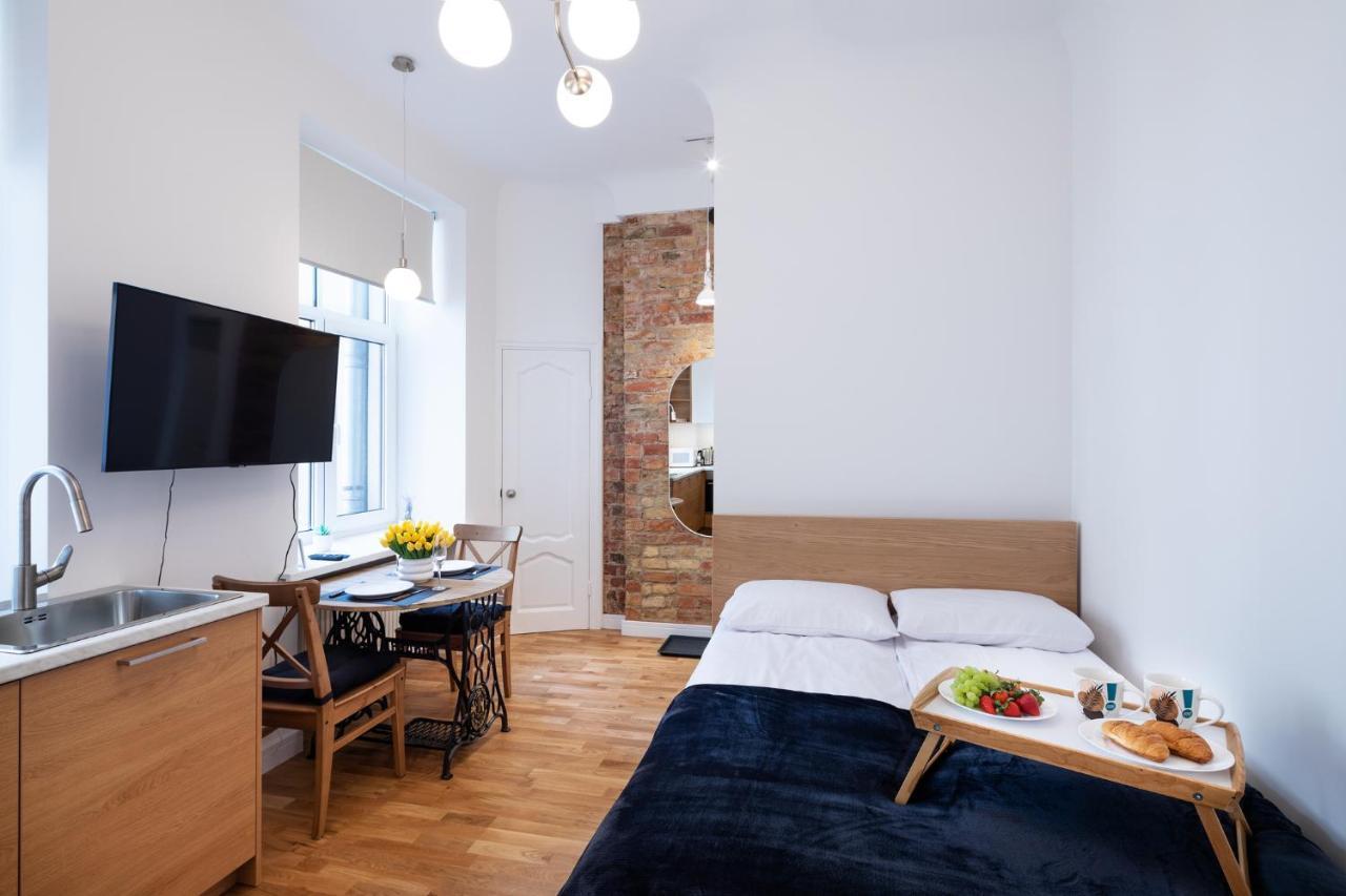 Brivibas House Design Apartments In City Center Riga Exterior photo